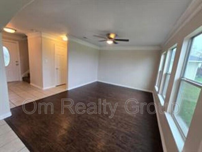 Foto del edificio - 707 Mockingbird St