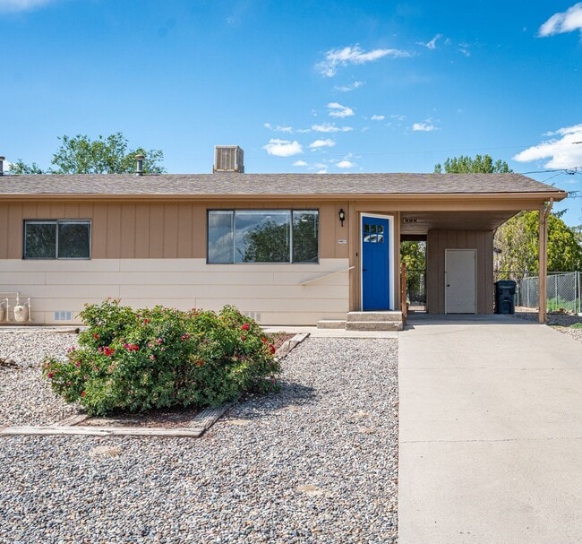 Building Photo - 3238-D 1/4 D 1/4 Rd