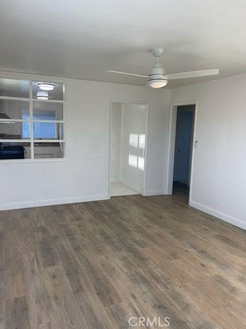 Building Photo - 318 W Avenida Palizada