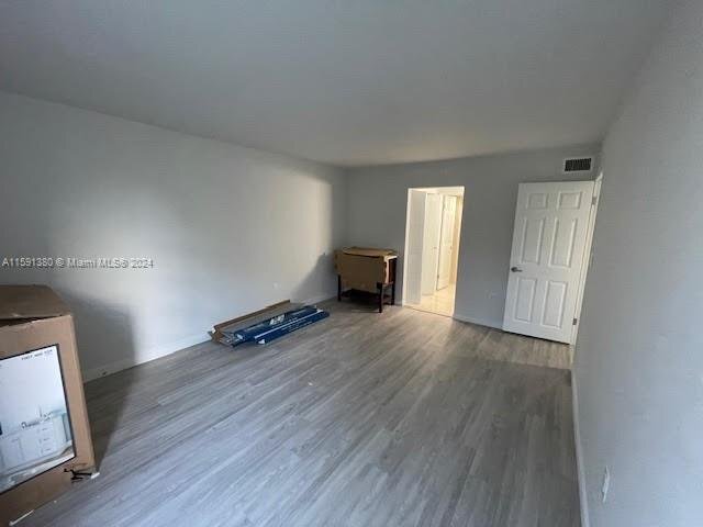 Building Photo - 9682 Fontainebleau Boulevard Apt #210, Mia...