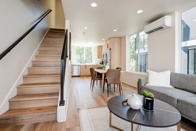 Foto del edificio - NEW CONSTRUCTION- MOVE- IN READY