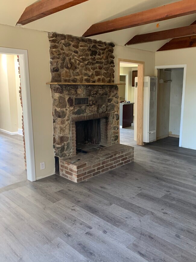 Fireplace - 248 Valley Rd