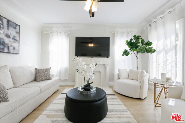 Foto del edificio - 442 N Orange Grove Ave