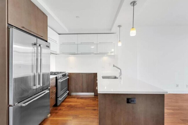 Foto del edificio - 2 bedroom in Brooklyn NY 11211
