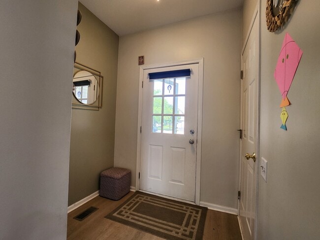 Building Photo - 711 Blossom Ct