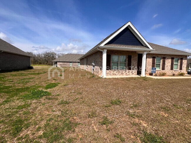Building Photo - Home for Rent in Foley, AL!!! Available to...