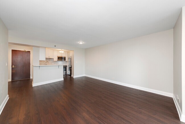 Building Photo - 195 N Harbor Dr