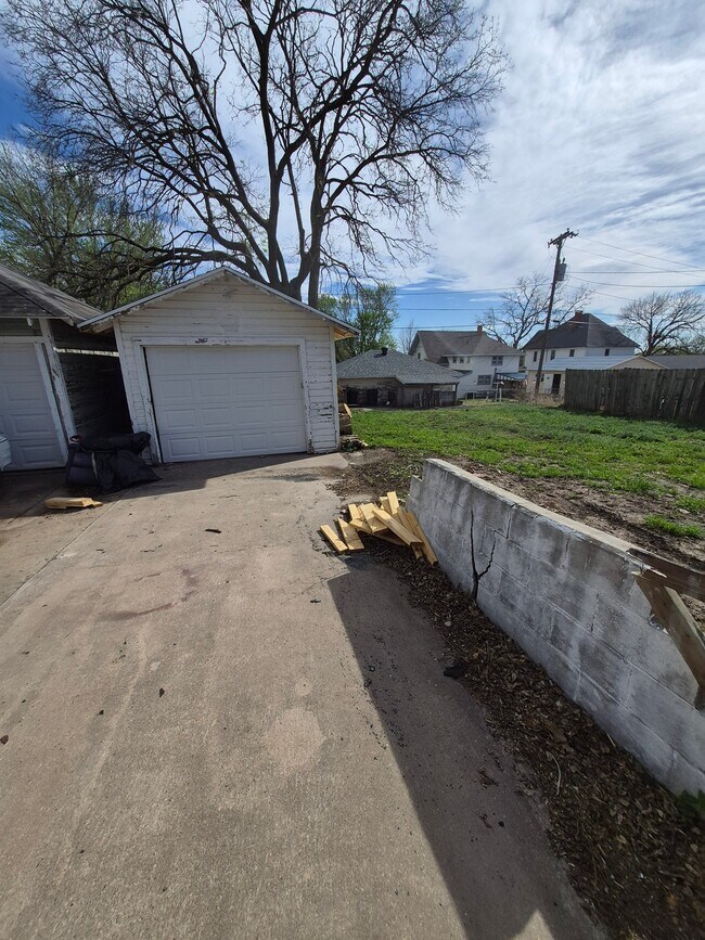 Foto del edificio - 912 8th St