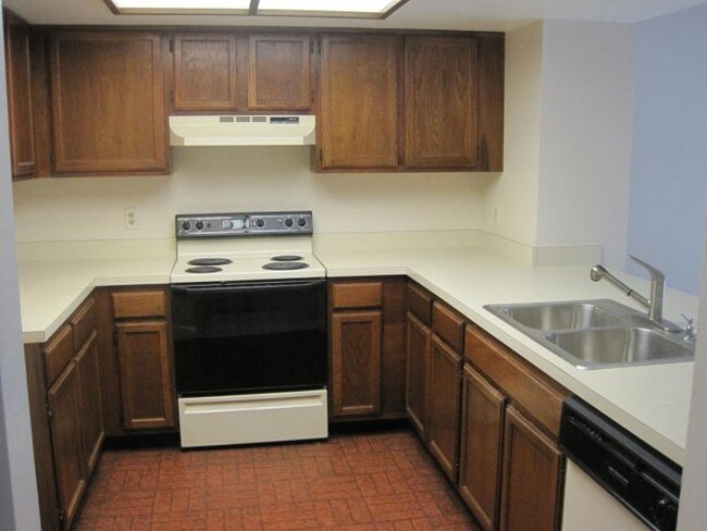 Building Photo - 5104 Puritan Cir