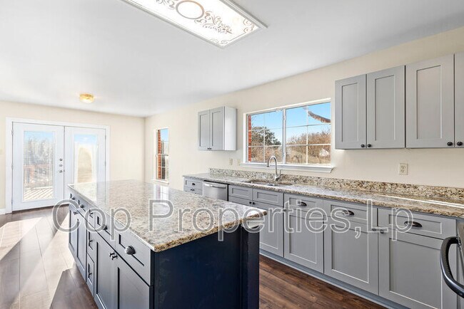 Building Photo - 18607 Redriver Trail