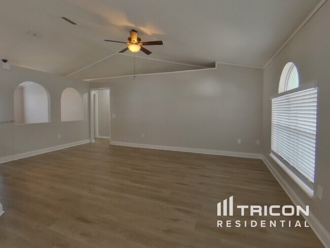 Building Photo - 1339 Burnley Court Kissimmee FL