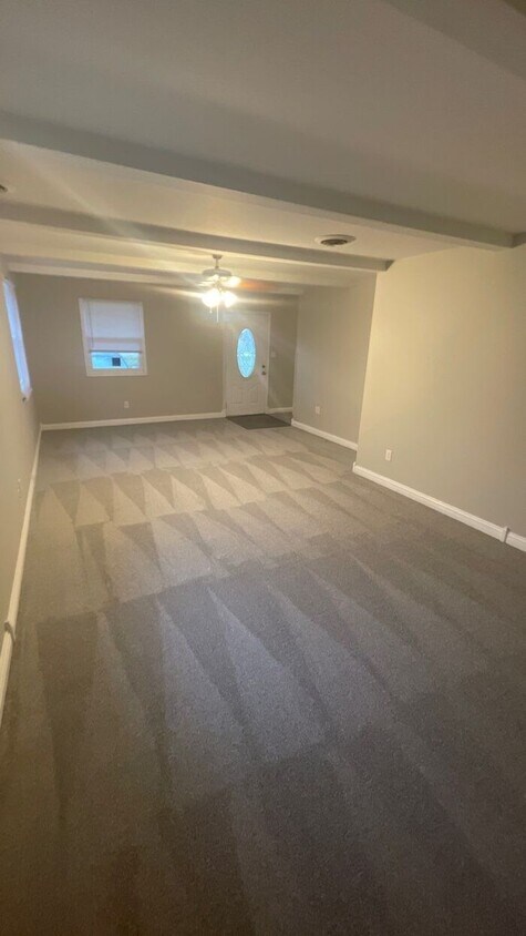 Building Photo - NOW AVAILABLE! - 2490 E 200 South, Anderso...