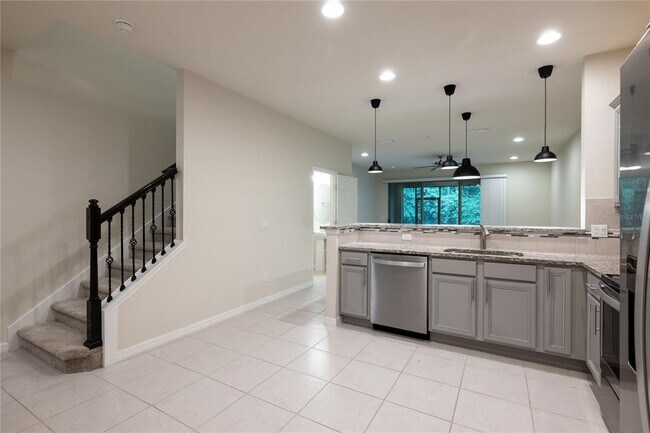 Building Photo - 1280 Pavia Dr