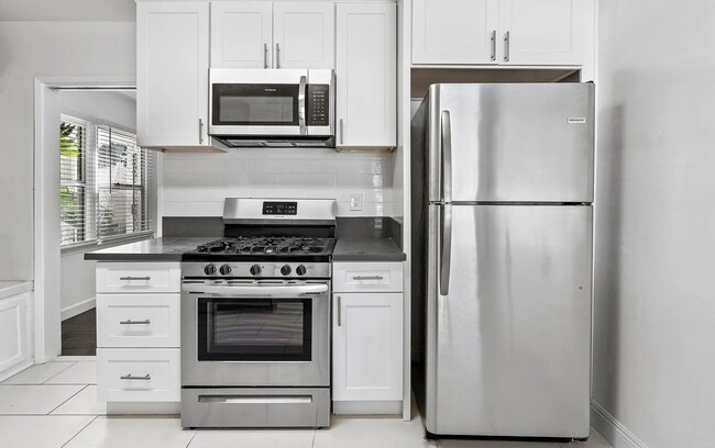 Foto del edificio - 5427 Kinston Ave