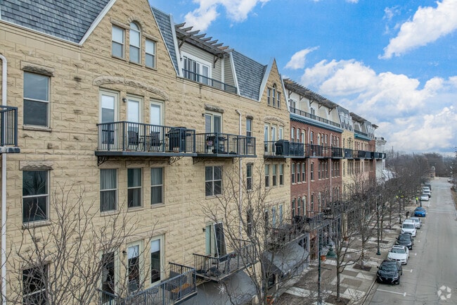 Aerial Photo - Front Street Lofts