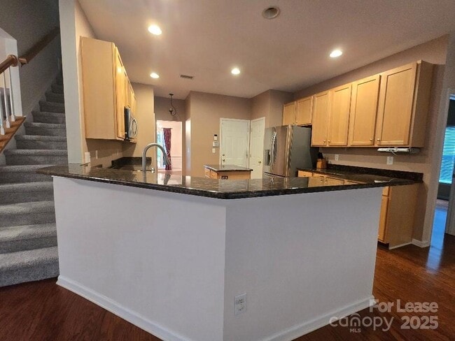 Foto del edificio - 8221 Brookings Dr