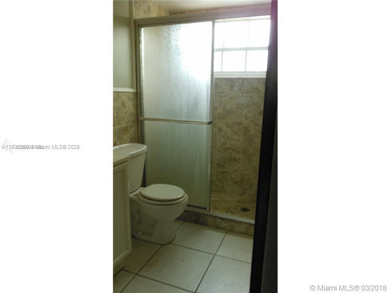Foto del edificio - 1702 McKinley St
