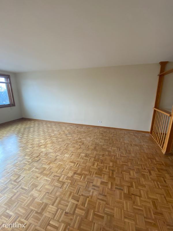 Building Photo - 5915 W Gunnison St