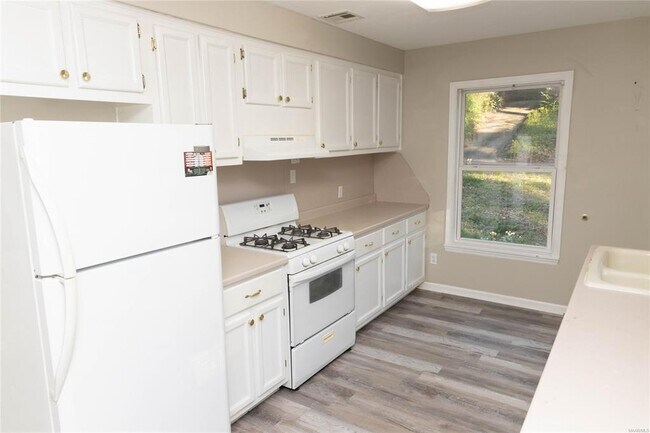 Foto del edificio - 3361 Willow Ln Dr