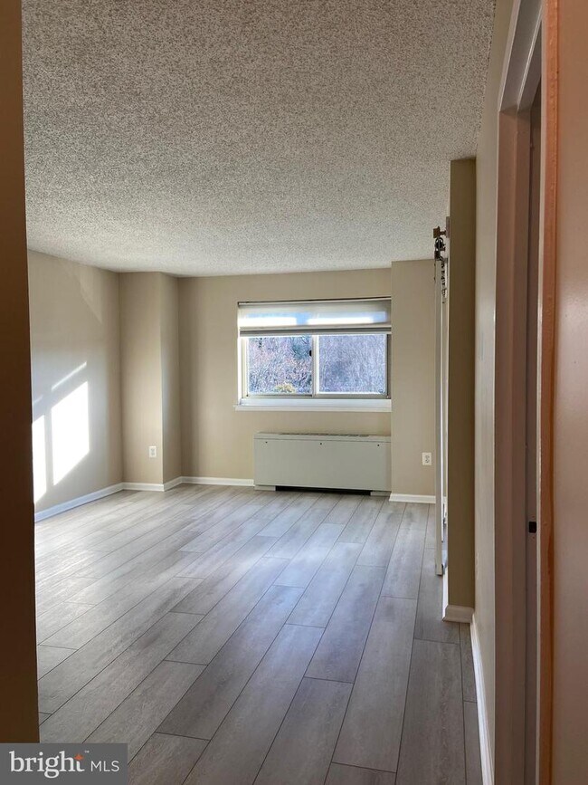 Foto del edificio - 1225 Martha Custis Dr