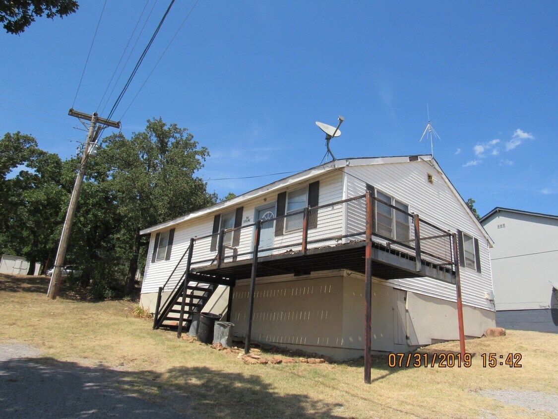 94 Spring St, Medicine Park, OK 73557 House Rental in Medicine Park