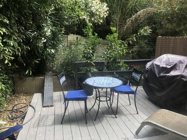 Foto del edificio - 6472 Cavalleri Rd