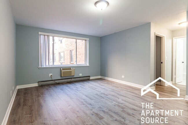 Foto del edificio - 3825 N Pine Grove Ave
