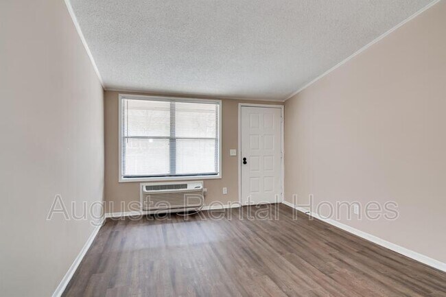Building Photo - 167 Fister Ct