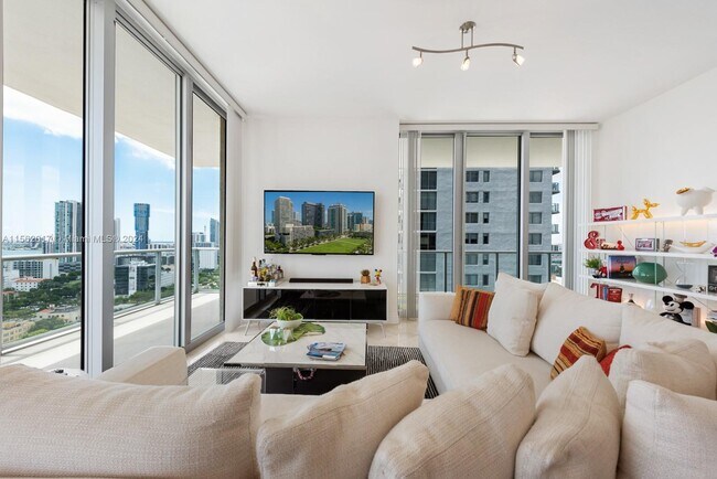 Foto del edificio - 3470 E Coast Ave