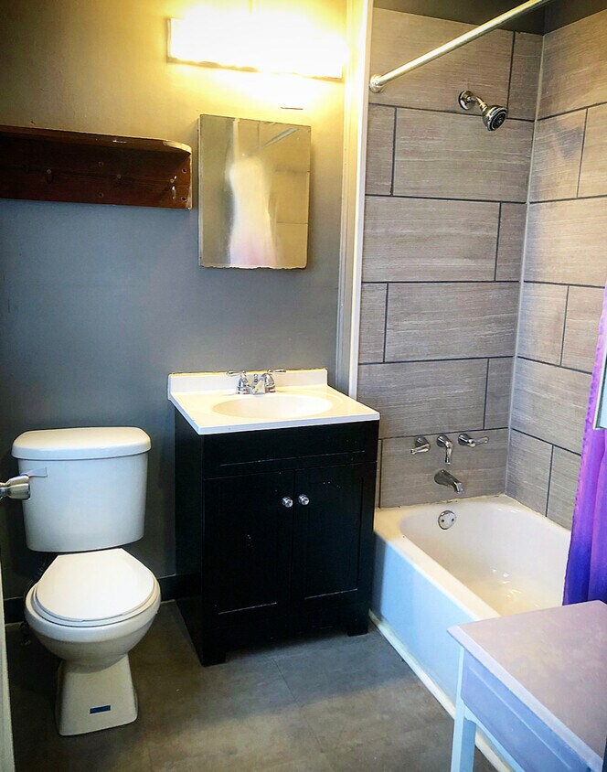 Foto principal - 330 S Harris Ave