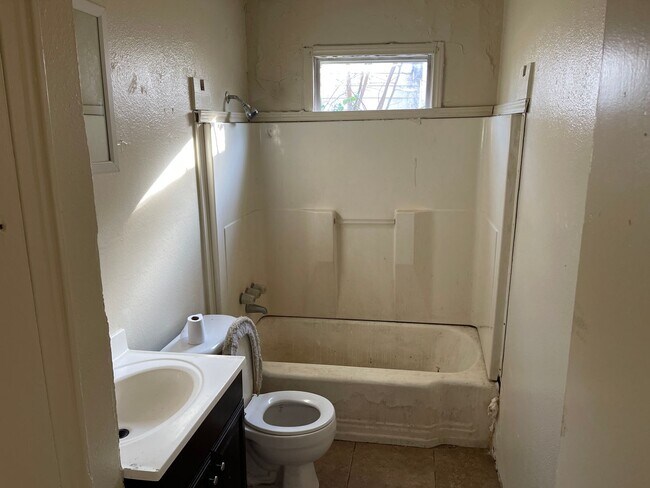 Foto del edificio - 2755 Mimosa Ave