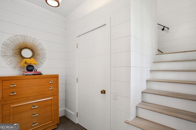 Building Photo - 506 Argonne Dr NW