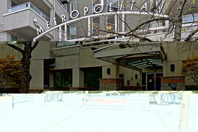 Foto del edificio - 925 110th Ave NE