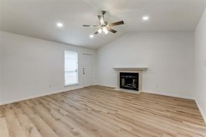 Foto del edificio - 2511 Beverly Hills Ln
