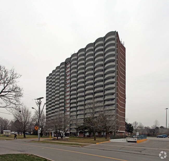 Primary Photo - 135 Fenelon Drive