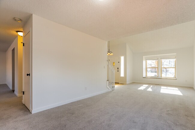 Building Photo - 14861 E Wagontrail Pl