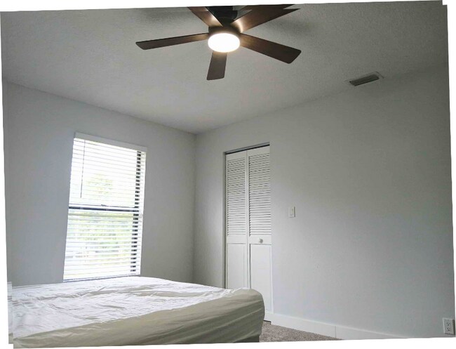 Foto del edificio - 5303 Glen Harwell Rd