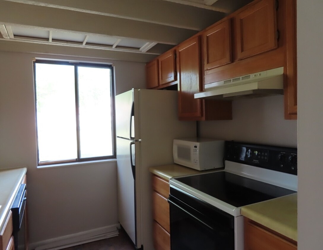Primary Photo - 2109 Melrose Dr