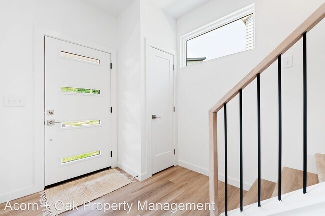 Foto del edificio - 3 br, 2.5 bath House - 423 Eugene St
