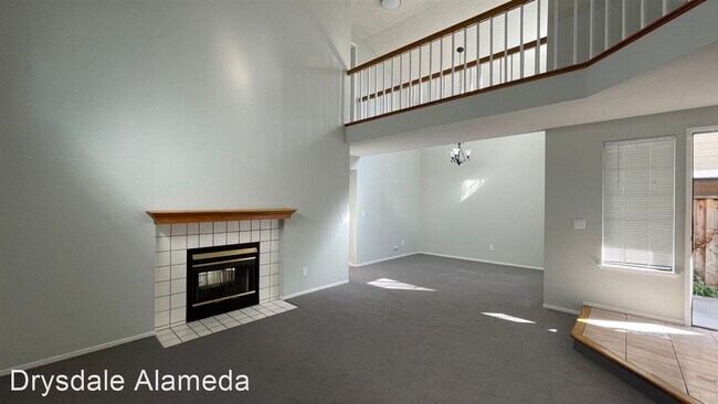 Building Photo - 3 br, 2.5 bath House - 2837 Brown Street (LO)