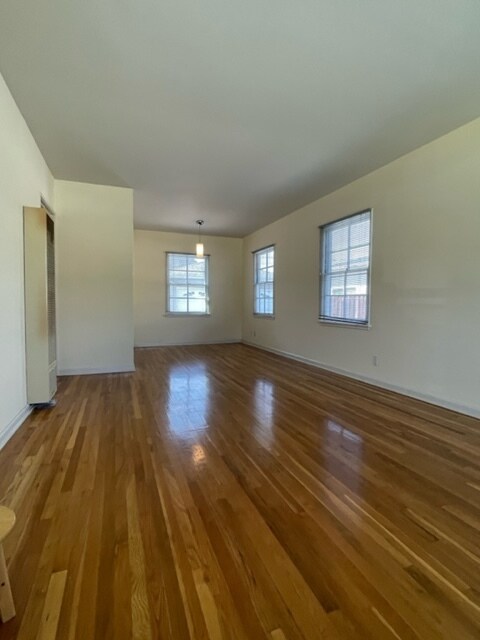 Building Photo - 10772 Whitburn St