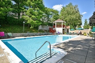 Building Photo - 25 Rockledge Ave