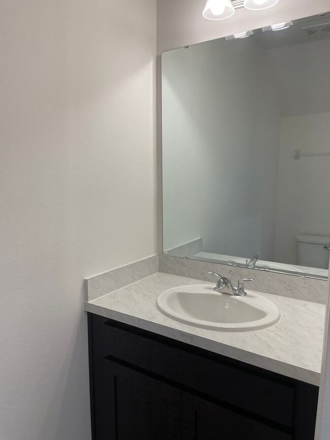 Foto del edificio - 1120 Myrtle Hammock Ln