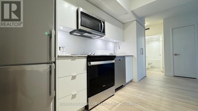 Photo du bâtiment - 500 Wilson Ave