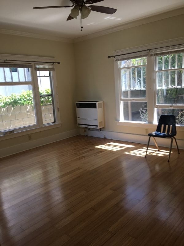 Building Photo - 1418 N Las Palmas Ave