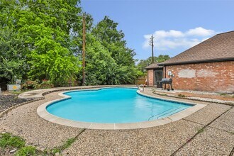 Building Photo - 3602 Ridgeview Dr