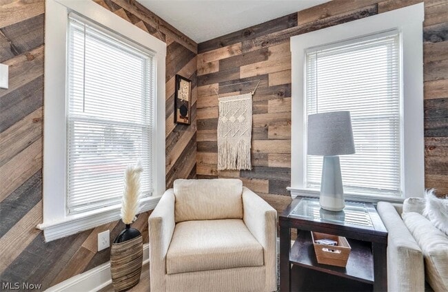 Foto del edificio - 4924 Pearl Rd