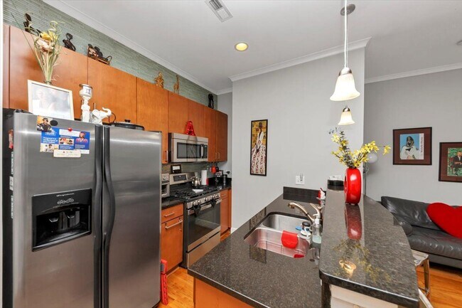 Foto del edificio - 384 Ralph McGill Blvd NE