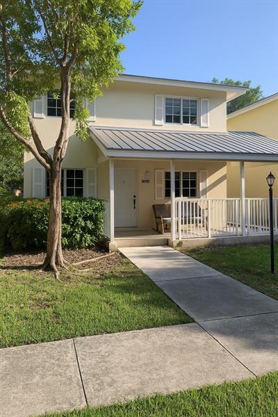 Foto del edificio - 400 NW 19th Terrace