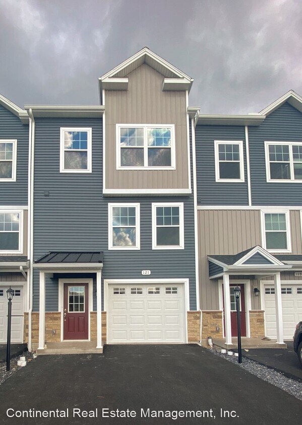 Primary Photo - 3 br, 2.5 bath House - 121 Veery Way